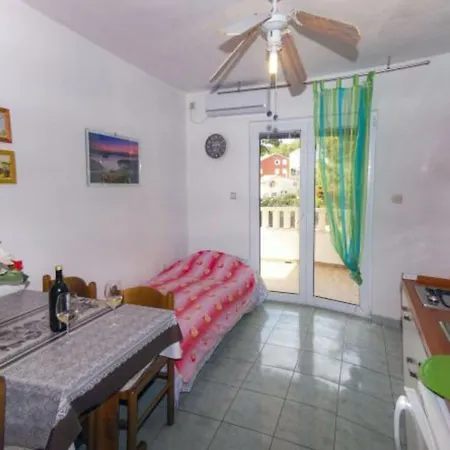 Beachfront Plaza Apartman *