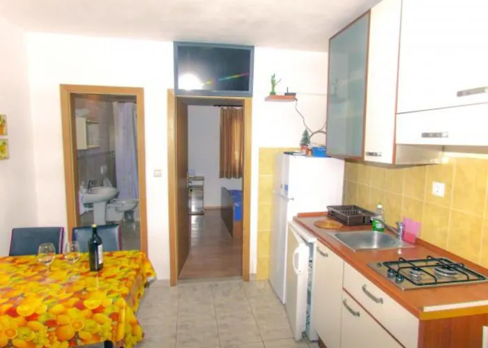 Beachfront Plaza Apartamento