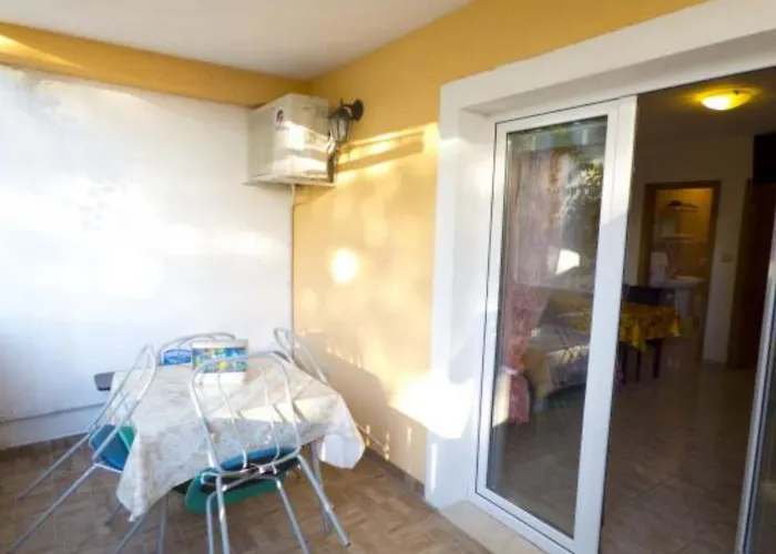 Apartamento Beachfront Plaza Ivan Dolac