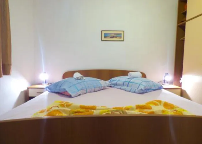 Beachfront Plaza Apartamento *