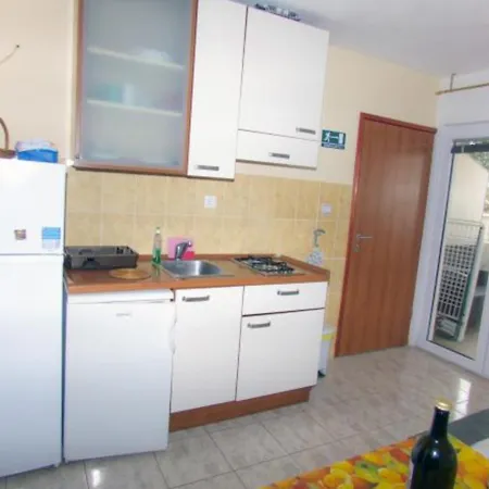 Beachfront Plaza Ivan Dolac